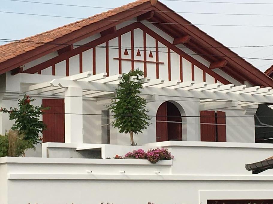 Appartement En Rez De Jardin Ciboure Exterior foto